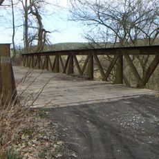 Bývalý most přes Dírenský potok pod rybníkem Nadýmač