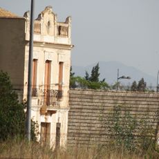 Barraca and houses in 206 Antic Camí del Canal