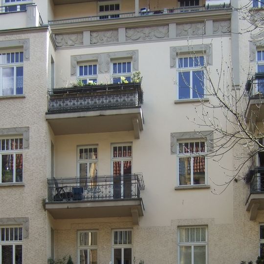 Dörnbergstraße 2