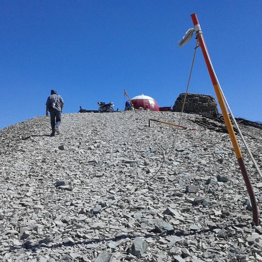 جاده تهران شمال و آثار داخل حریم