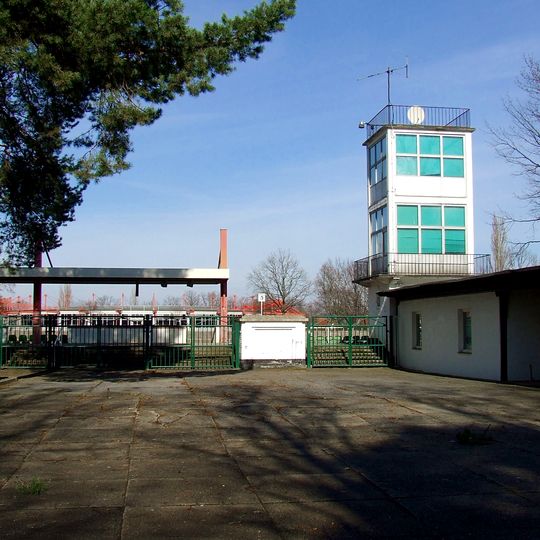 Max-Reimann-Stadion
