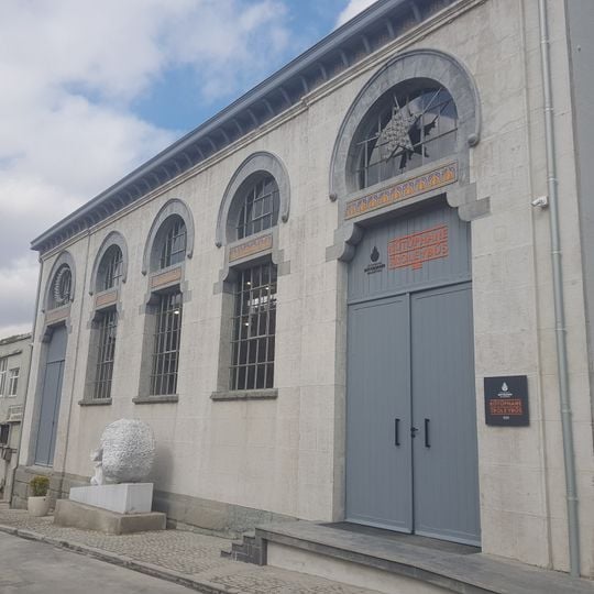 Kütüphane Troleybüs