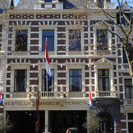 Westelijk Handelsterrein: dubbele pakhuisreeks