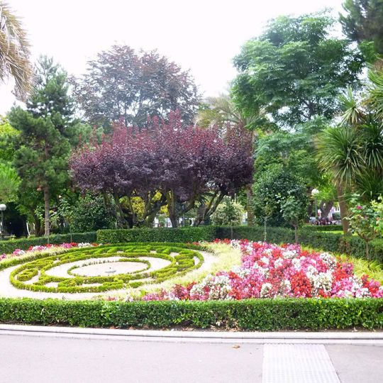 Méndez Núñez garden