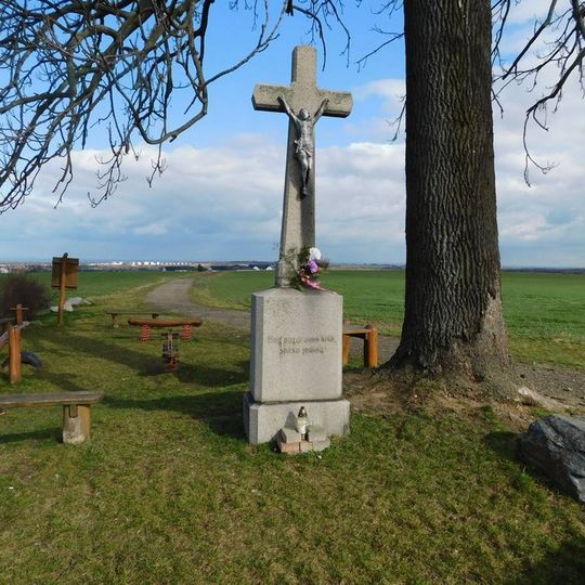 Kříž na severním okraji Křenic