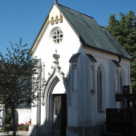 Friedhofskapelle Am Pfarrstadl 4 in Eiselfing