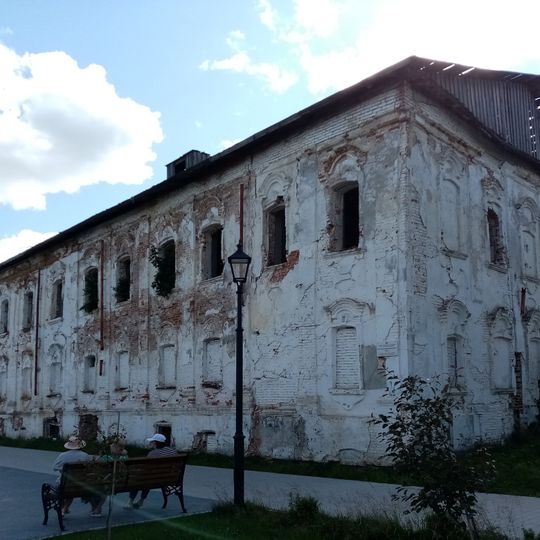 Здание горисполкома и горкома ВЛКСМ, откуда была направлена первая группа девушек в освобожденные районы на комсомольскую работу