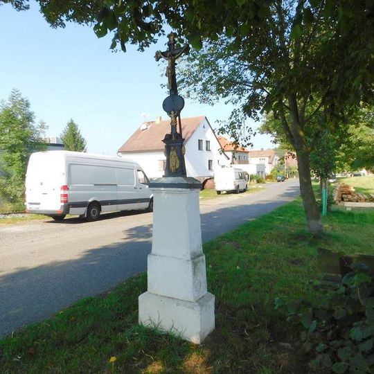 Kříž na křižovatce silnice s Okružní ulicí v Trhovém Štěpánově