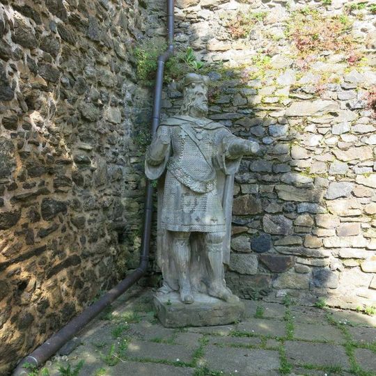 Socha svatého Václava u 2.brány hradu Klenová