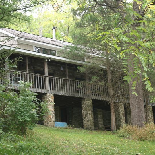 Daniel Berk Log House