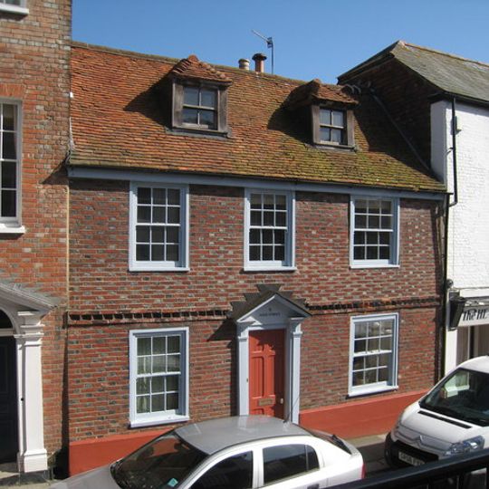 9, High Street
