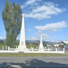 Te Rauparaha Memorial and Jubilee Monument