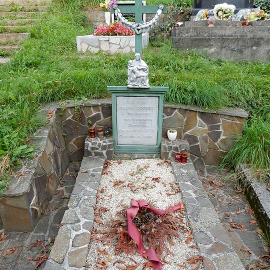 Skladateľ, pedagóg, hrob s náhrobníkom