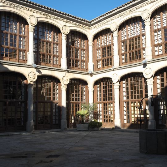 Palacio de los Condes de Alba y Aliste