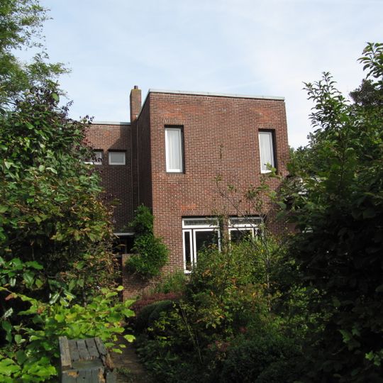 Johan van Oldenbarneveltlaan 121, The Hague