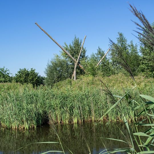 Terrein met daarin het wrak van een vrachtschip