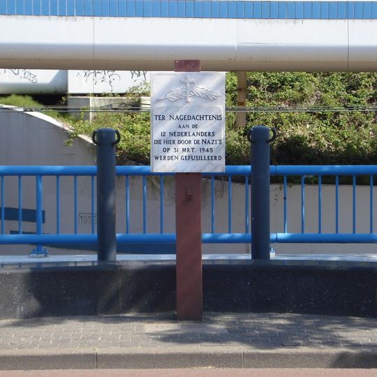 War Memorial Parallelweg