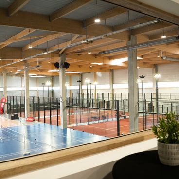 Padel na Loire-Atlantique: courts e clubes em Nantes, Saint-Herblain, La Baule