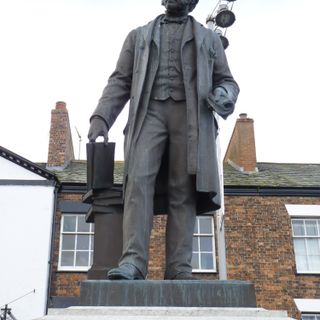 Statue of Sir Hugh Owen