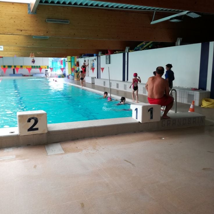 Ville-d'Avray Pool