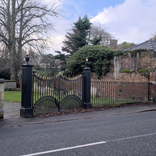 Wall And Gateway To The Parish Church Of St Mary And St Nicholas
