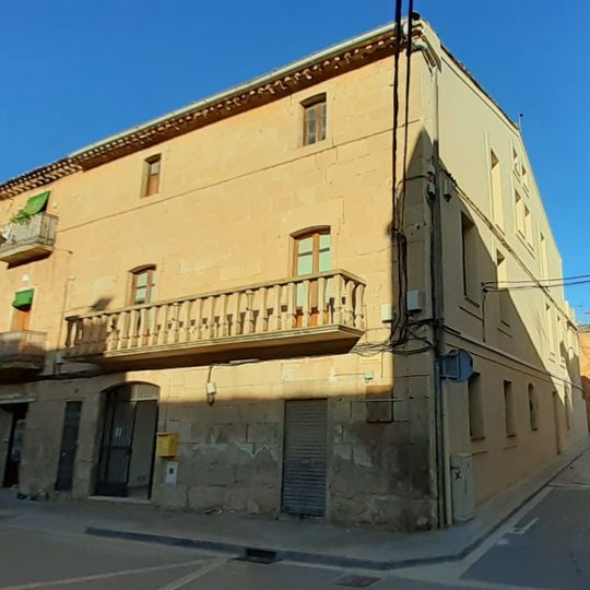 Casa consistorial d'Albatàrrec