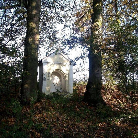 Kaplička západně od Výrova