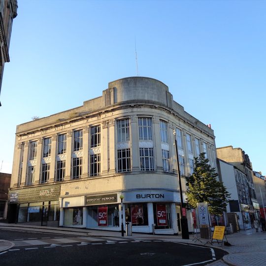 Kirkcaldy, 89-95 High Street, Burton's