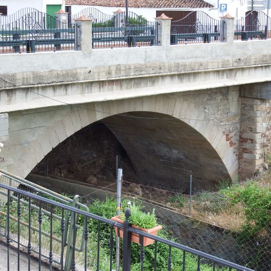 Puente de Arroyomolinos de León