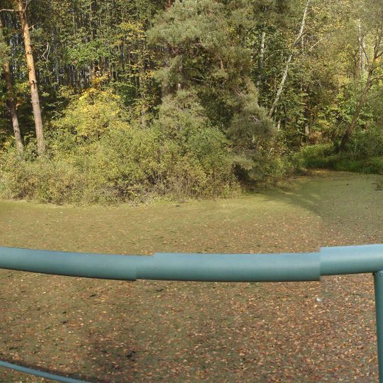 Парк с прудами