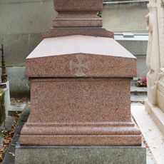 Grave of Mandron-Léau