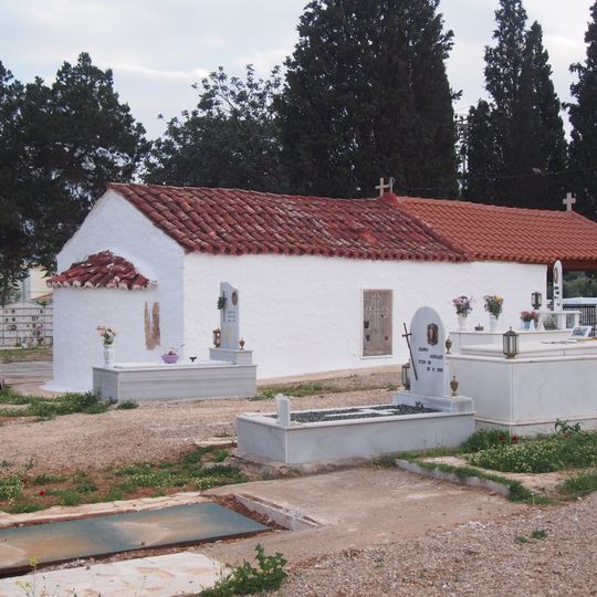Church of Agioi Pantes, Vari