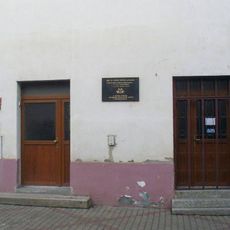 Pamětní deska Ludwiga Freunda na domě 76 v Postoloprtech