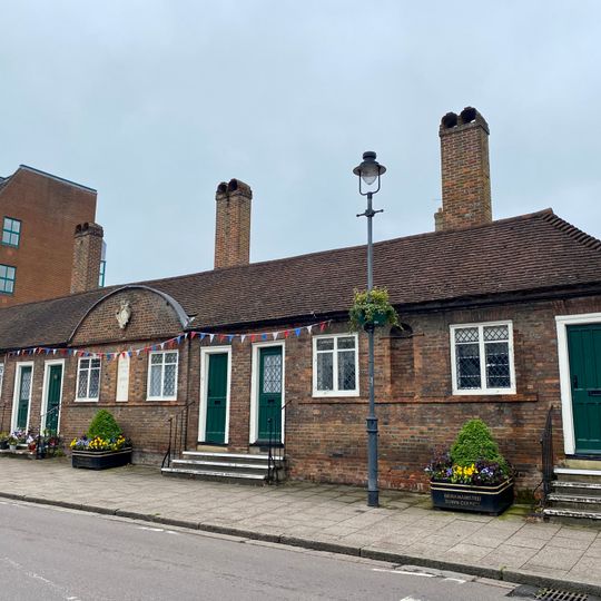 235-241, High Street