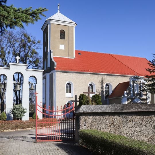 Kościół św. Jadwigi, Powstańców Śląskich 15 w Skoroszycach