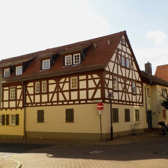 Burgstraße 24