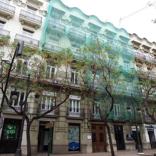 Casas Chapa at 67 Gran Via Marqués del Túria