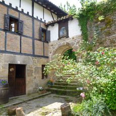 Walls and gates in Leintz-Gatzaga