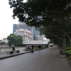 Queen Elizabeth Walk