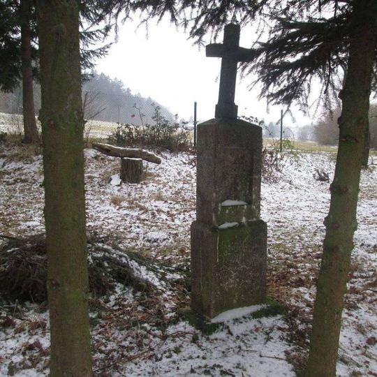 Kříž jižně od Šlovic