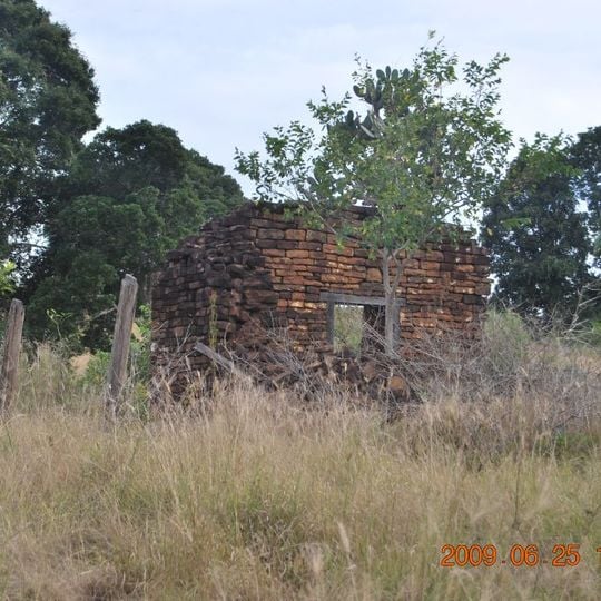 Cotswold Cottage, Maroon