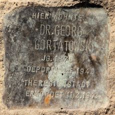 Stolperstein dedicated to Dr. Georg Gortatowski