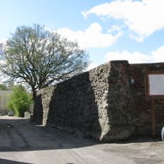 Pozostałości murów obronnych, XIV