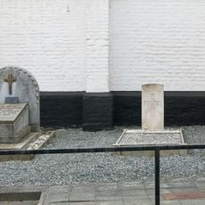 Loonbeek Churchyard
