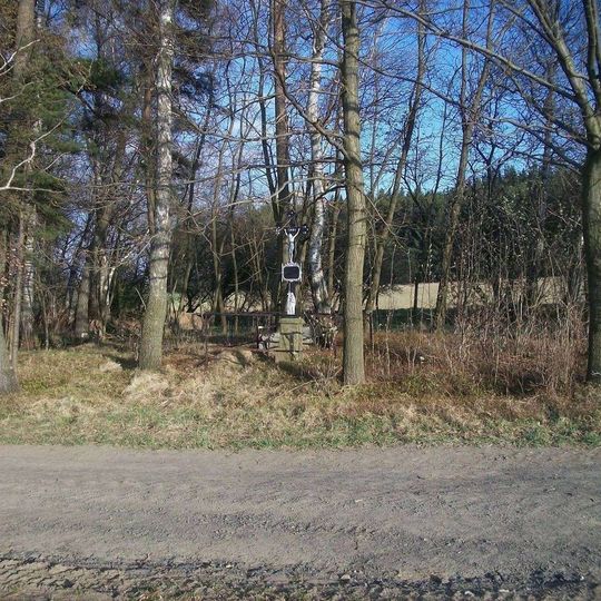Kříž u Dobré Vody u lesíku