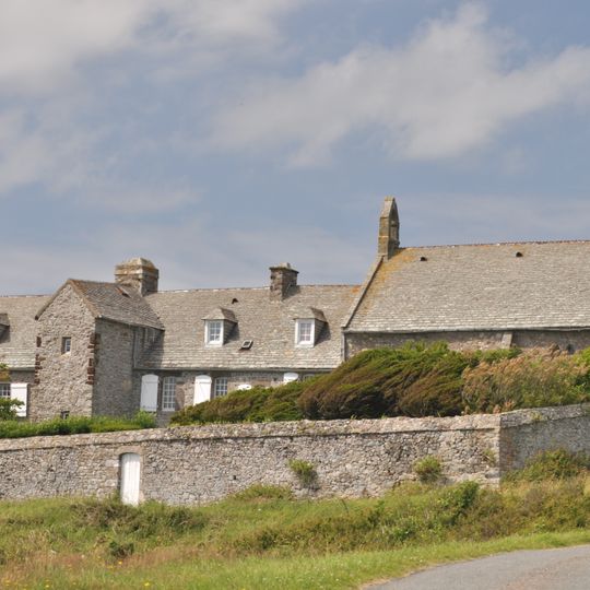 Chapelle du prieuré Saint-Hermel de Vauville