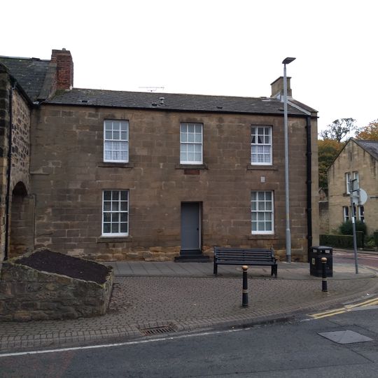 52, Bondgate Without