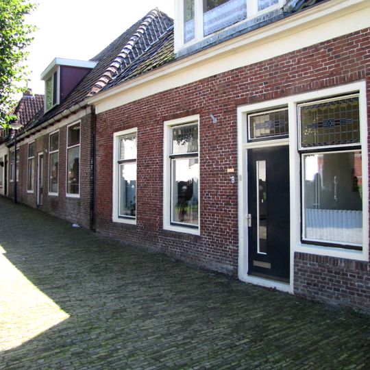Hervormde kerk, ringweg om kerkhof