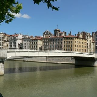 Pont la Feuillée