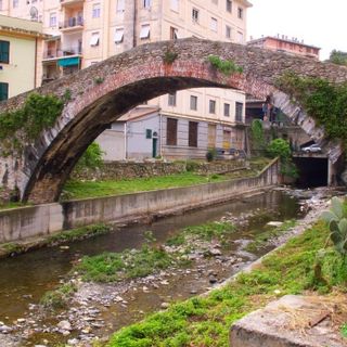 Ponte sul torrente Nervi